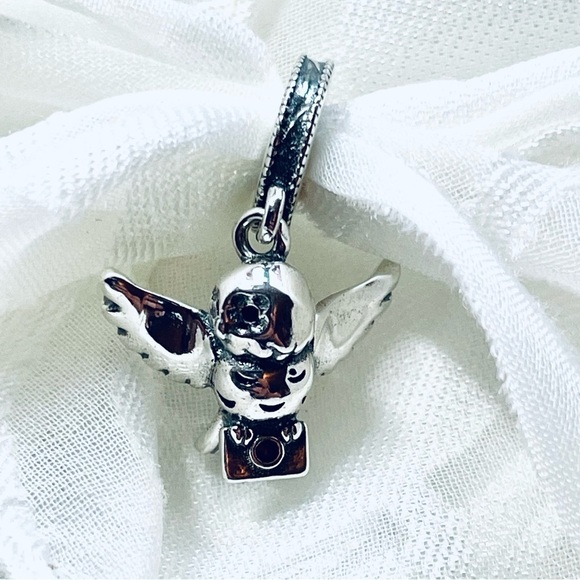NWOT Hedwig Owl Charm 🦉 – Harry Potter ⚡ - Picture 3 of 12